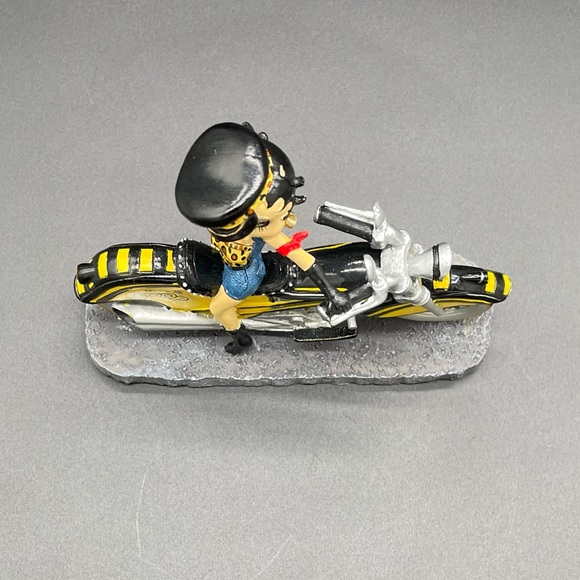 Bradford Exchange Betty Boop Born to Ride Collection Born to be Boop Figurine - Picture 11 of 15